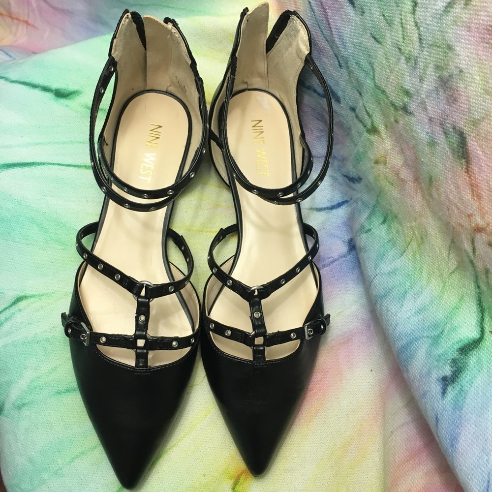 Black Nine West Flats. Sz 8.